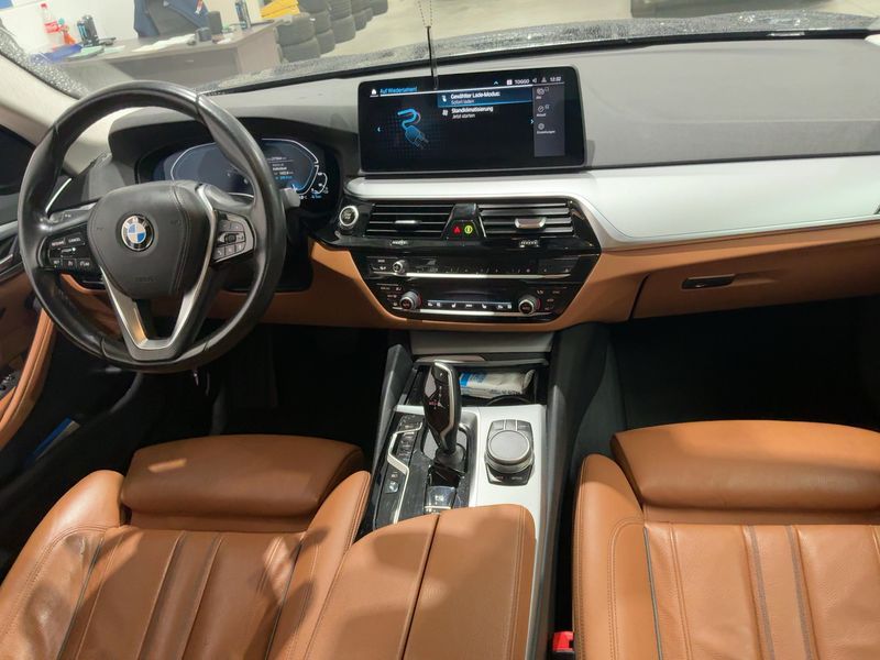 BMW 5er 530e 2021 – снимка 17