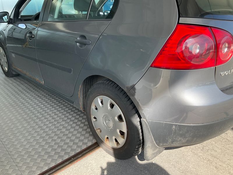 Volkswagen Golf V 2.0 SDI Trendline 2007 – снимка на щета
