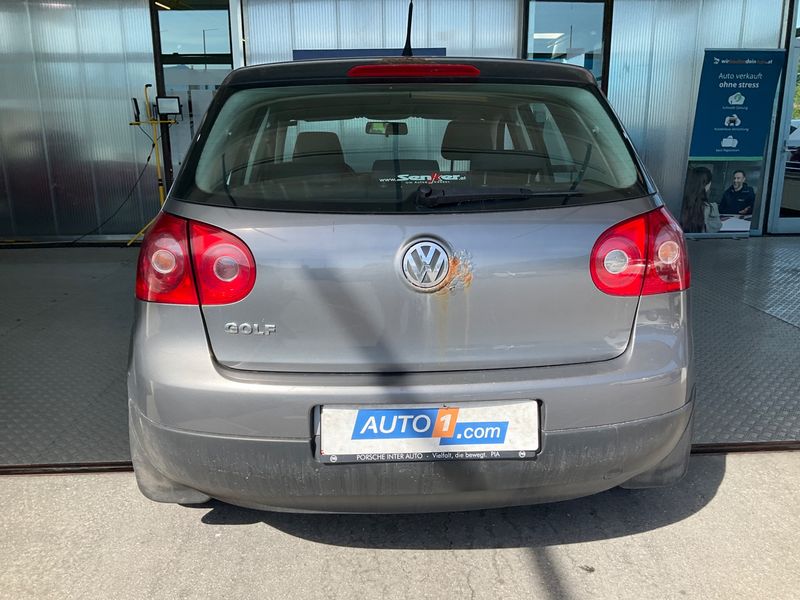 Volkswagen Golf V 2.0 SDI Trendline 2007 – снимка на щета
