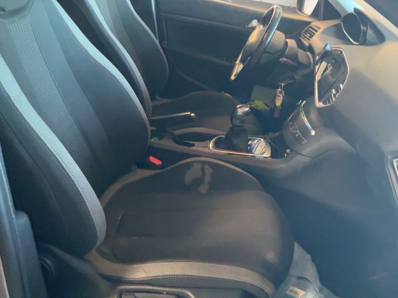 Peugeot 308 1.2 e-THP Style 2016 – снимка 16