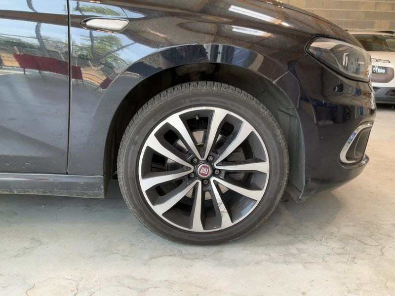 Fiat Tipo 1.6 JTDM Lounge 2019 – снимка на щета