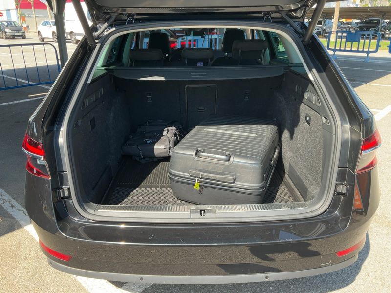 Skoda Superb 2.0 TDI Style 4x4 2020 – снимка 15