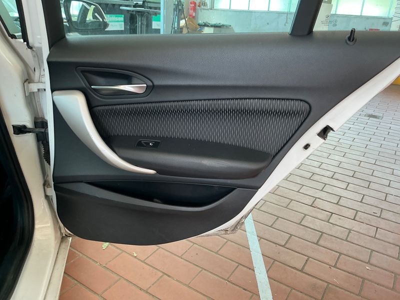 BMW 1er 116d Advantage 2017 – снимка 31