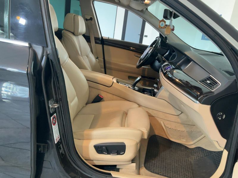 BMW 5er 530d GT 2014 – снимка 11