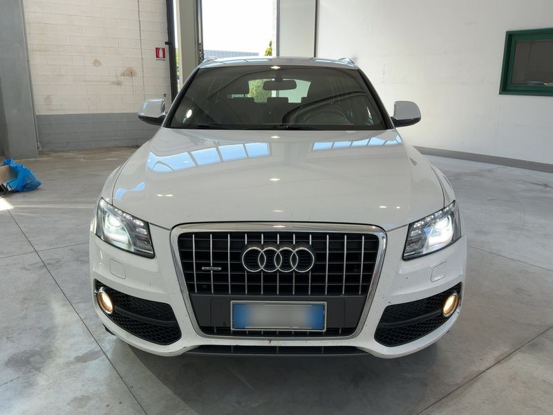 Audi Q5 2.0 TDI quattro 2012 – снимка 14
