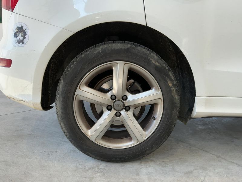 Audi Q5 2.0 TDI quattro 2012 – снимка 9