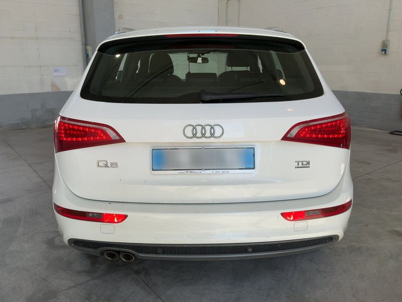 Audi Q5 2.0 TDI quattro 2012 – снимка 7