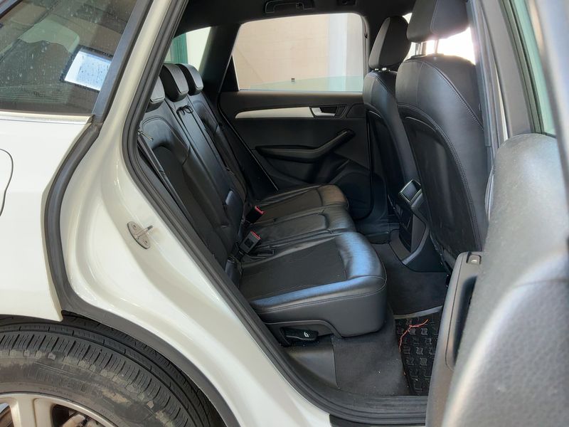 Audi Q5 2.0 TDI quattro 2012 – снимка 19