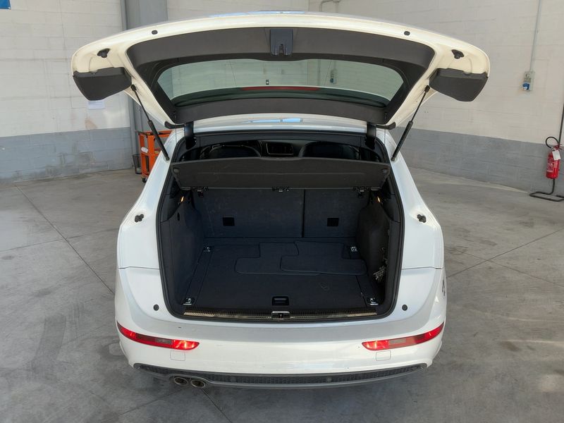 Audi Q5 2.0 TDI quattro 2012 – снимка 15