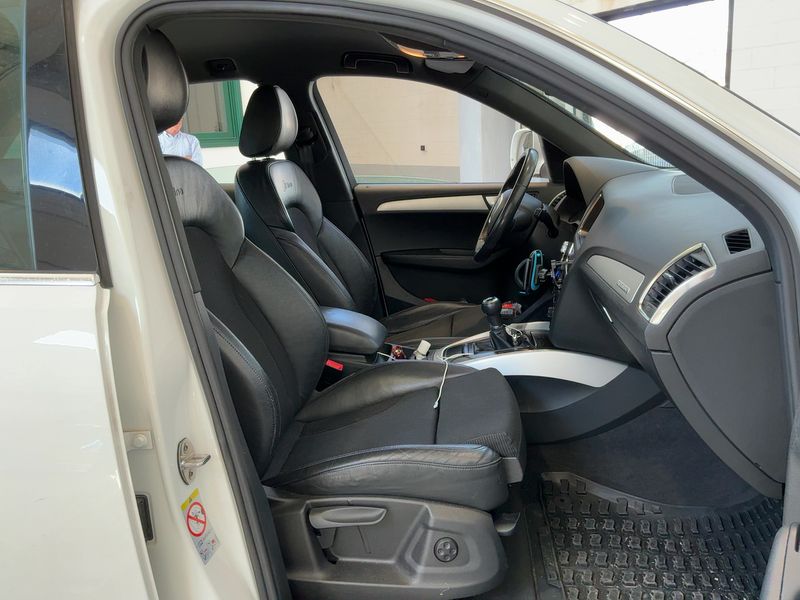 Audi Q5 2.0 TDI quattro 2012 – снимка 16