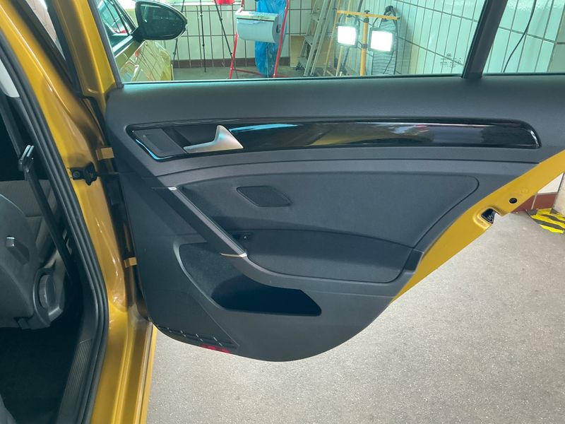 Volkswagen Golf VII 1.0 TSI Sound 2018 – снимка 33