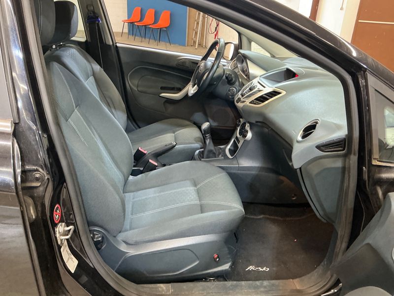Ford Fiesta 1.25 Titanium 2011 – снимка 3