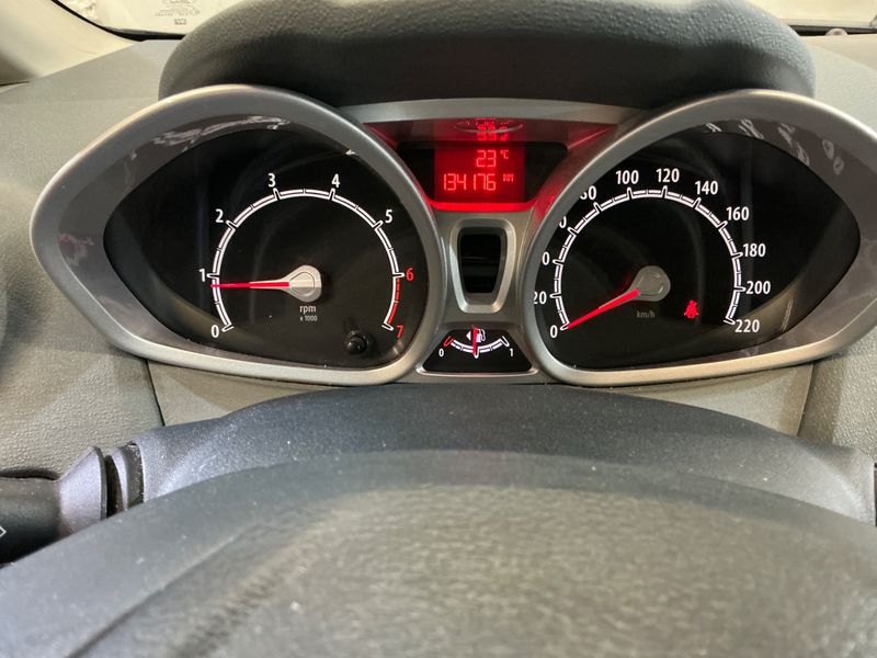 Ford Fiesta 1.25 Titanium 2011 – снимка 4