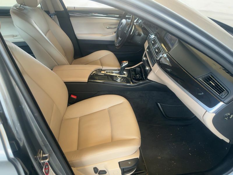 BMW 5er 520d 2011 – снимка 17