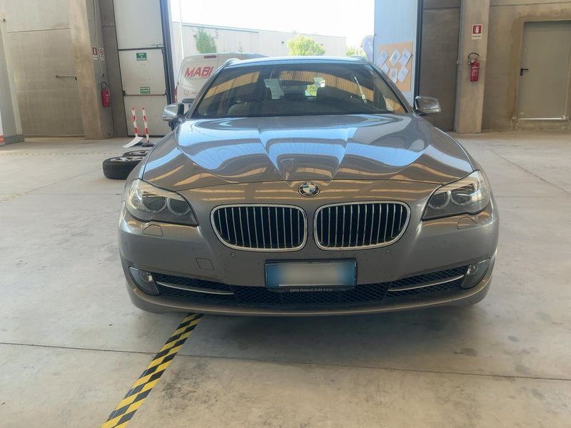 BMW 5er 520d 2011 – снимка 14