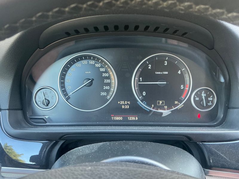 BMW 5er 520d 2011 – снимка 19