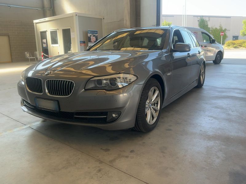 BMW 5er 520d 2011 – снимка 1