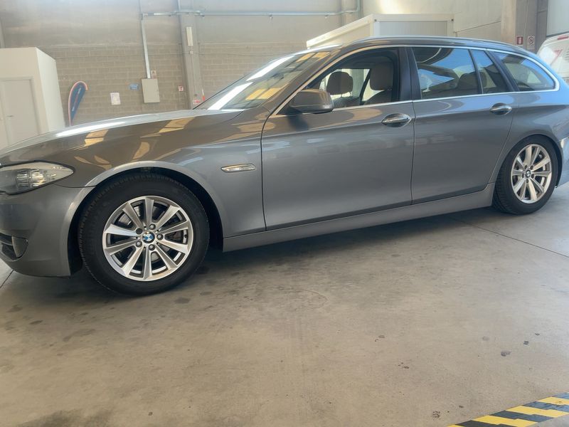BMW 5er 520d 2011 – снимка 2
