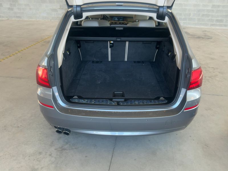 BMW 5er 520d 2011 – снимка 16