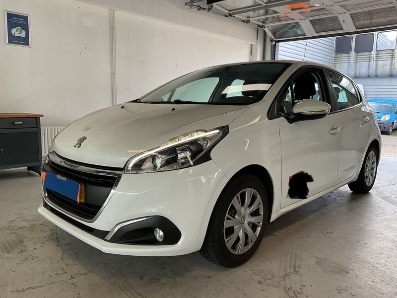 Peugeot 208 1.2 PureTech Blue Lease Active 2018 – снимка 1