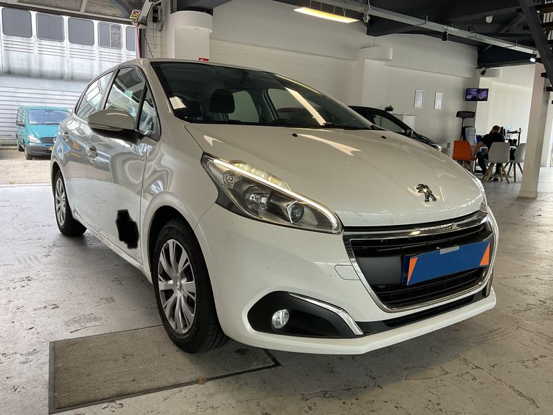 Peugeot 208 1.2 PureTech Blue Lease Active 2018 – снимка 5