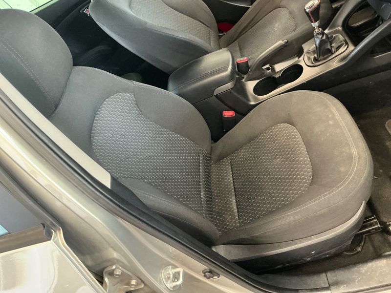 Hyundai ix35 2.0 Premium AWD 2011 – снимка 34