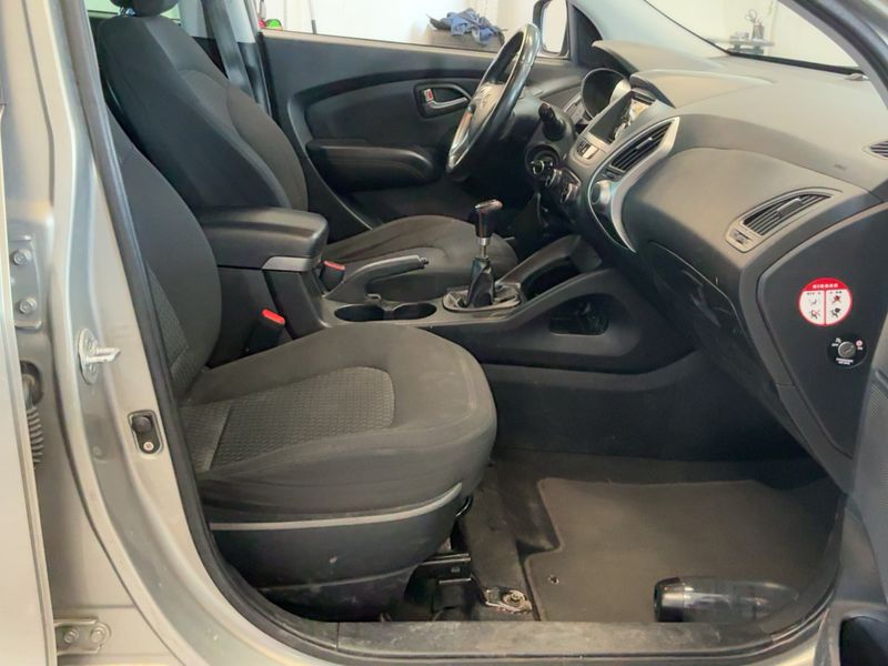 Hyundai ix35 2.0 Premium AWD 2011 – снимка 16