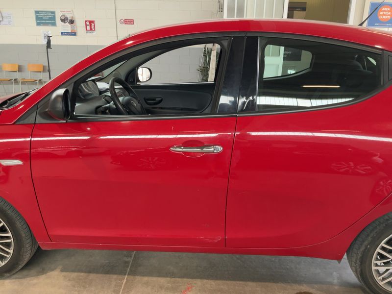 Lancia Ypsilon 1.2 Silver 2017 – снимка 4