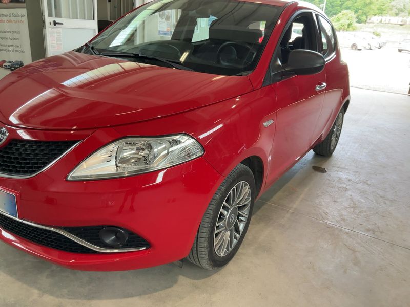 Lancia Ypsilon 1.2 Silver 2017 – снимка 2