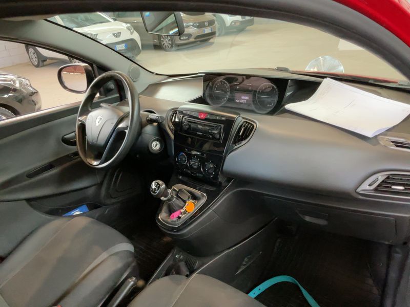 Lancia Ypsilon 1.2 Silver 2017 – снимка 17
