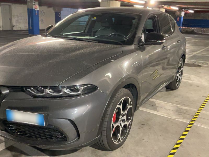 Alfa Romeo Tonale 1.3 Plug-in Hybrid Veloce AWD 2023 – снимка 2