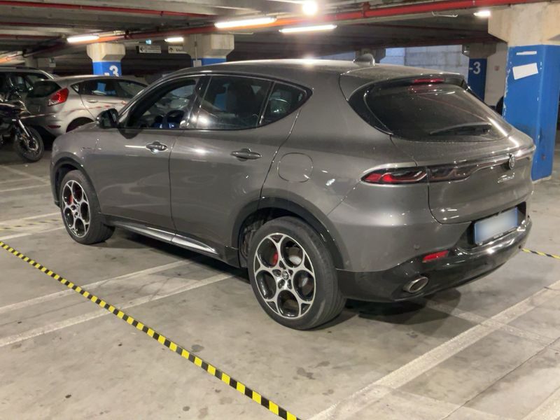 Alfa Romeo Tonale 1.3 Plug-in Hybrid Veloce AWD 2023 – снимка 6