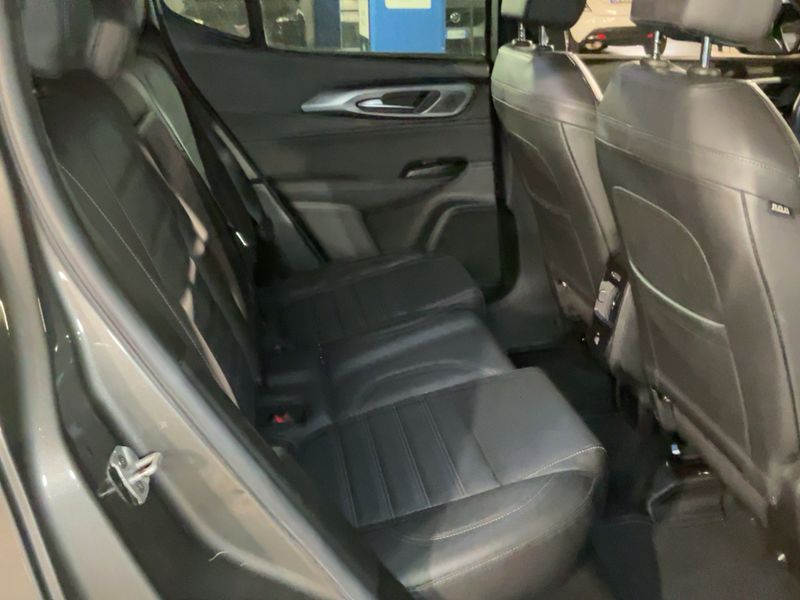Alfa Romeo Tonale 1.3 Plug-in Hybrid Veloce AWD 2023 – снимка 19