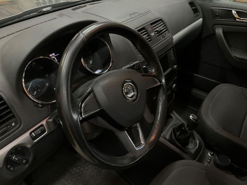 Skoda Yeti 1.4 TSI Ambition 2017 – снимка 26