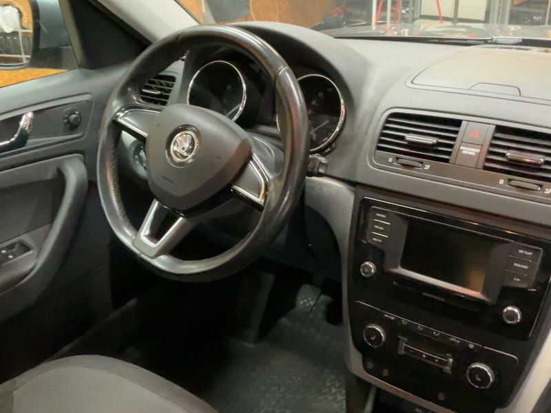 Skoda Yeti 1.4 TSI Ambition 2017 – снимка 18