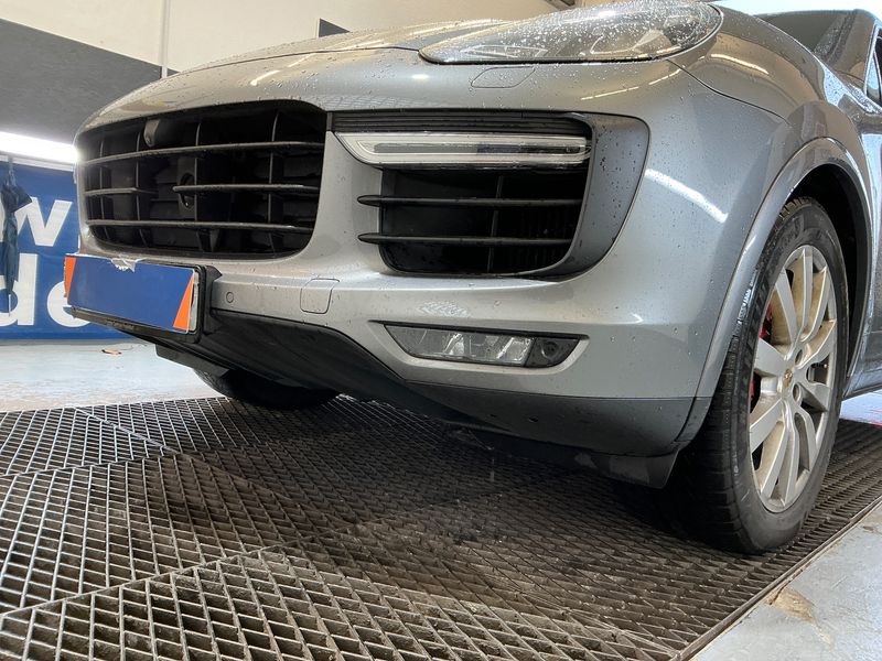 Porsche Cayenne Turbo 2015 – снимка 30