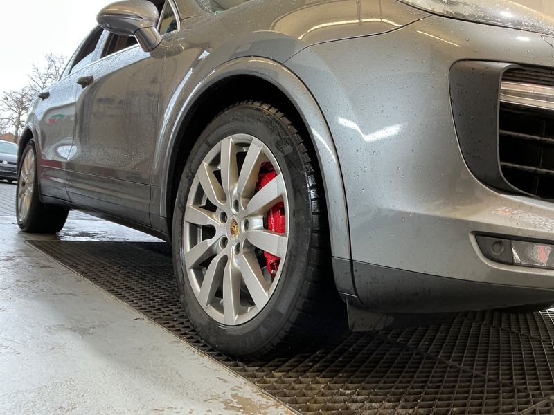 Porsche Cayenne Turbo 2015 – снимка 23