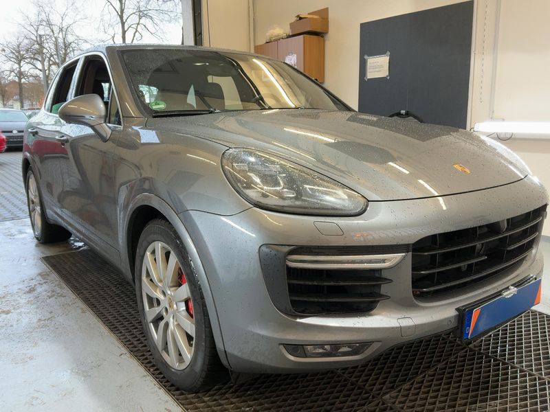 Porsche Cayenne Turbo 2015 – снимка 12