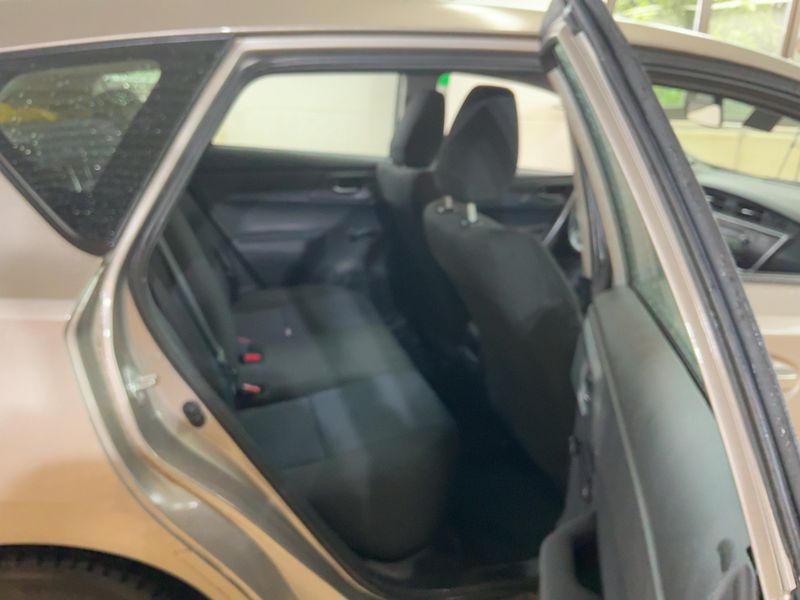 Toyota Auris 1.4 Turbodiesel 2014 – снимка 14