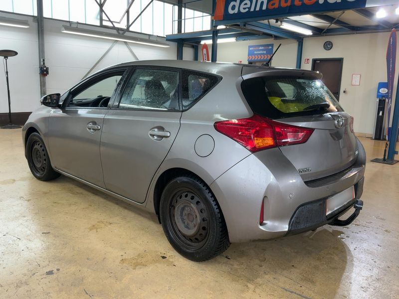 Toyota Auris 1.4 Turbodiesel 2014 – снимка 3
