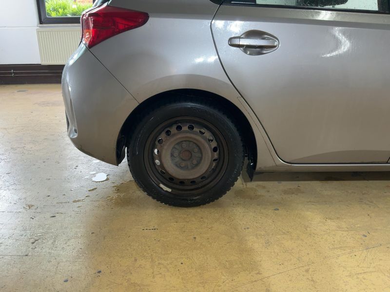 Toyota Auris 1.4 Turbodiesel 2014 – снимка 19