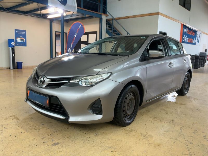 Toyota Auris 1.4 Turbodiesel 2014 – входящ номер GH62805