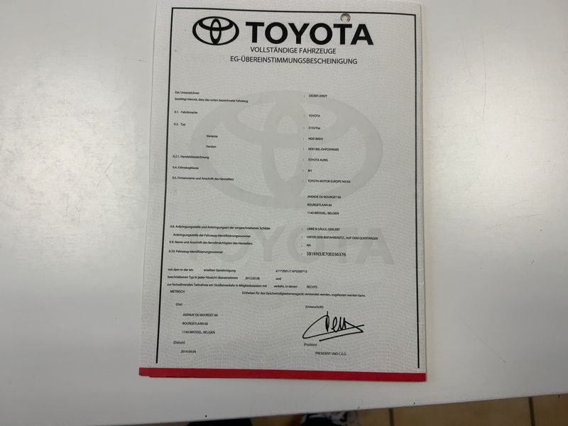 Toyota Auris 1.4 Turbodiesel 2014 – снимка 16