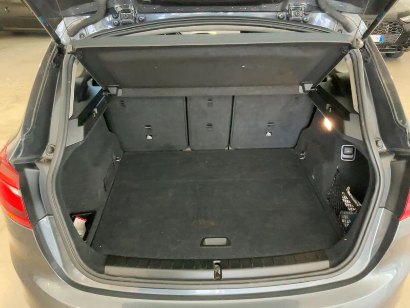 BMW 2er 220d Active Tourer xDrive Sport Line 2015 – снимка 16