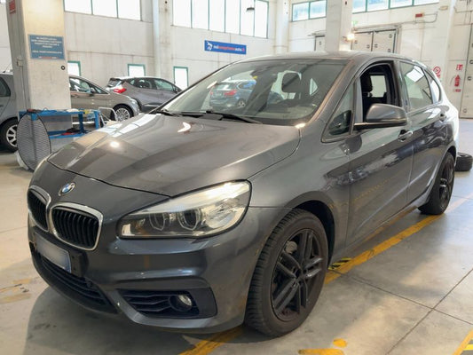 BMW 2er 220d Active Tourer xDrive Sport Line 2015 – снимка 1