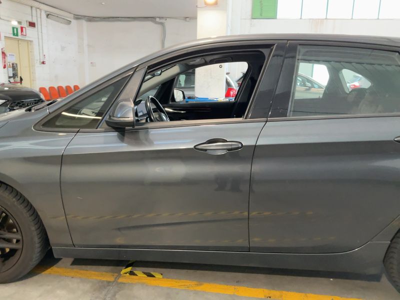 BMW 2er 220d Active Tourer xDrive Sport Line 2015 – снимка 4