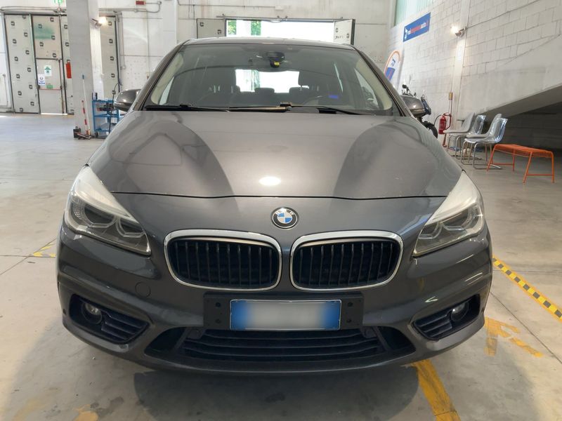 BMW 2er 220d Active Tourer xDrive Sport Line 2015 – снимка 14