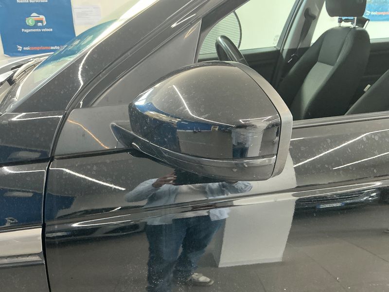 Land Rover Discovery Sport 2.0 Td4 SE AWD 2019 – снимка 21