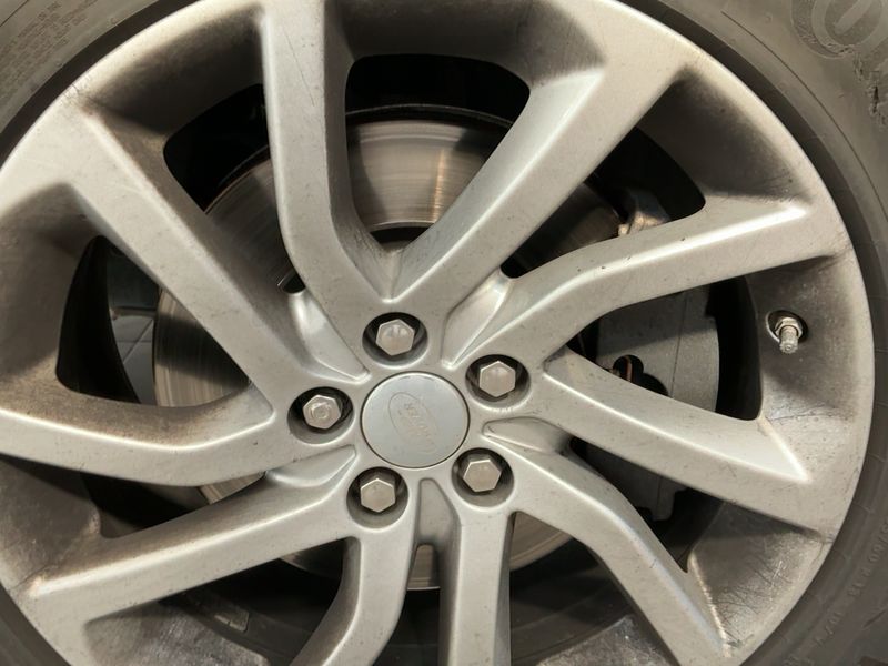 Land Rover Discovery Sport 2.0 Td4 SE AWD 2019 – снимка 11