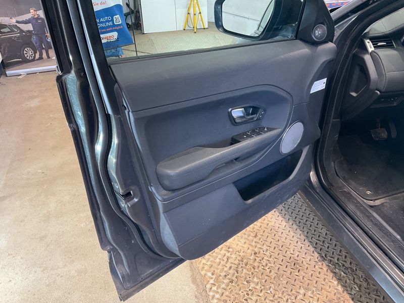 Land Rover Evoque 2.2 Td4 Pure 2012 – снимка 35